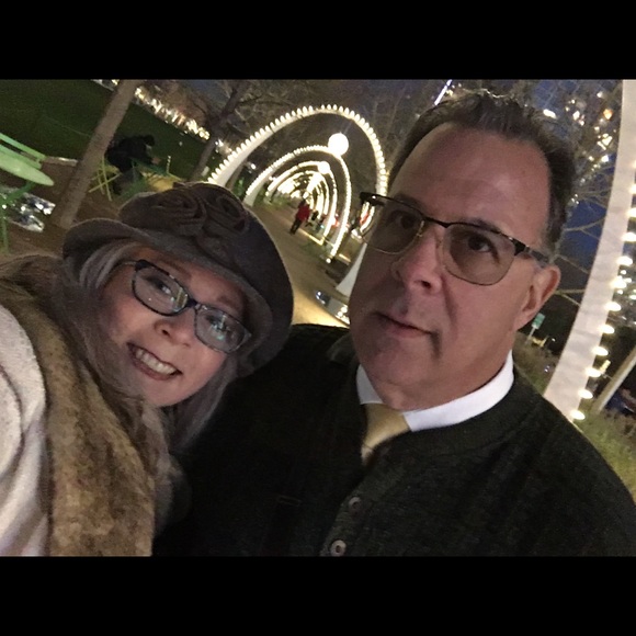 Meet your Posher, Dawn - Picture 2 of 4